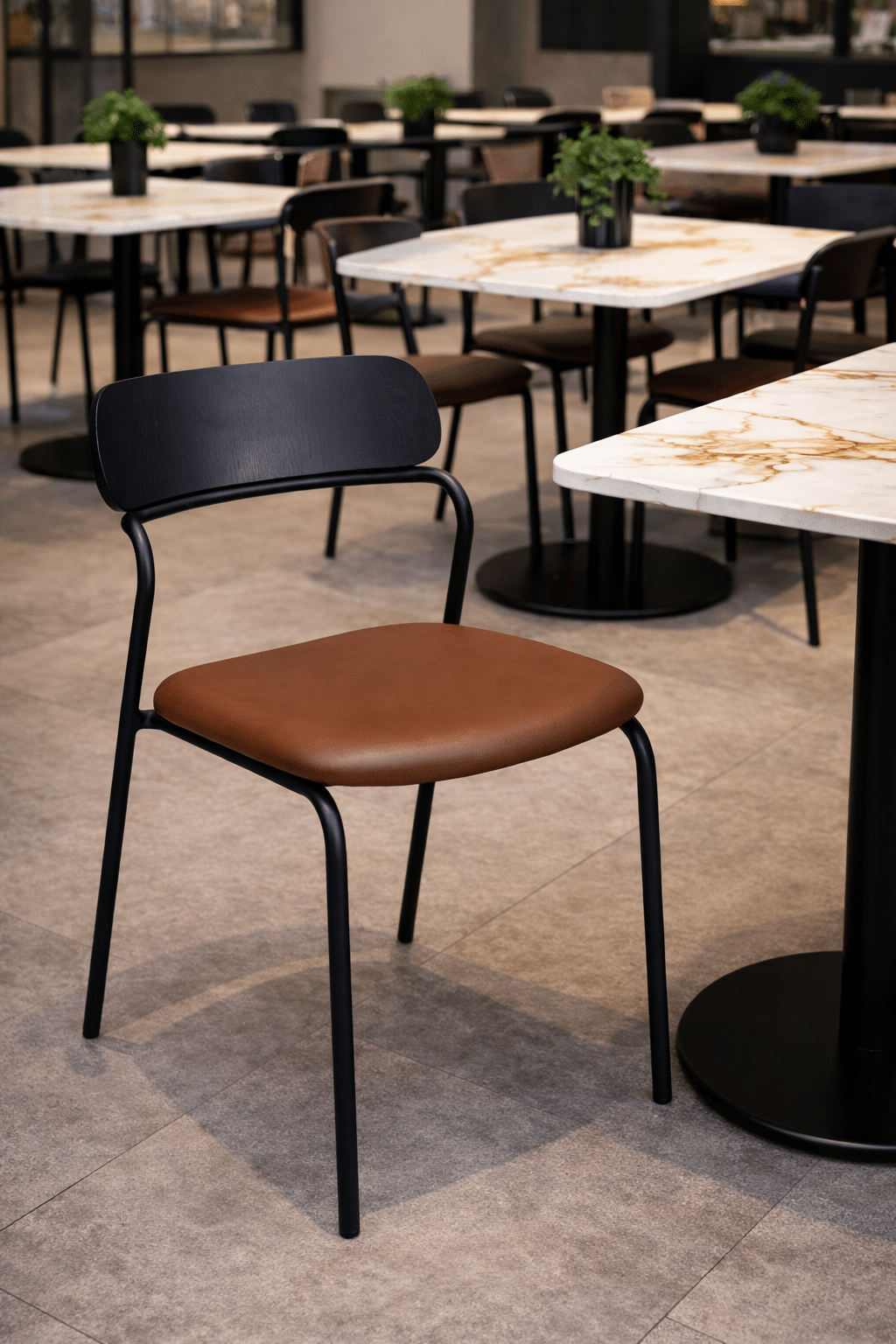 ALEXANDER BLACK UPH SEAT LIFESTYLE