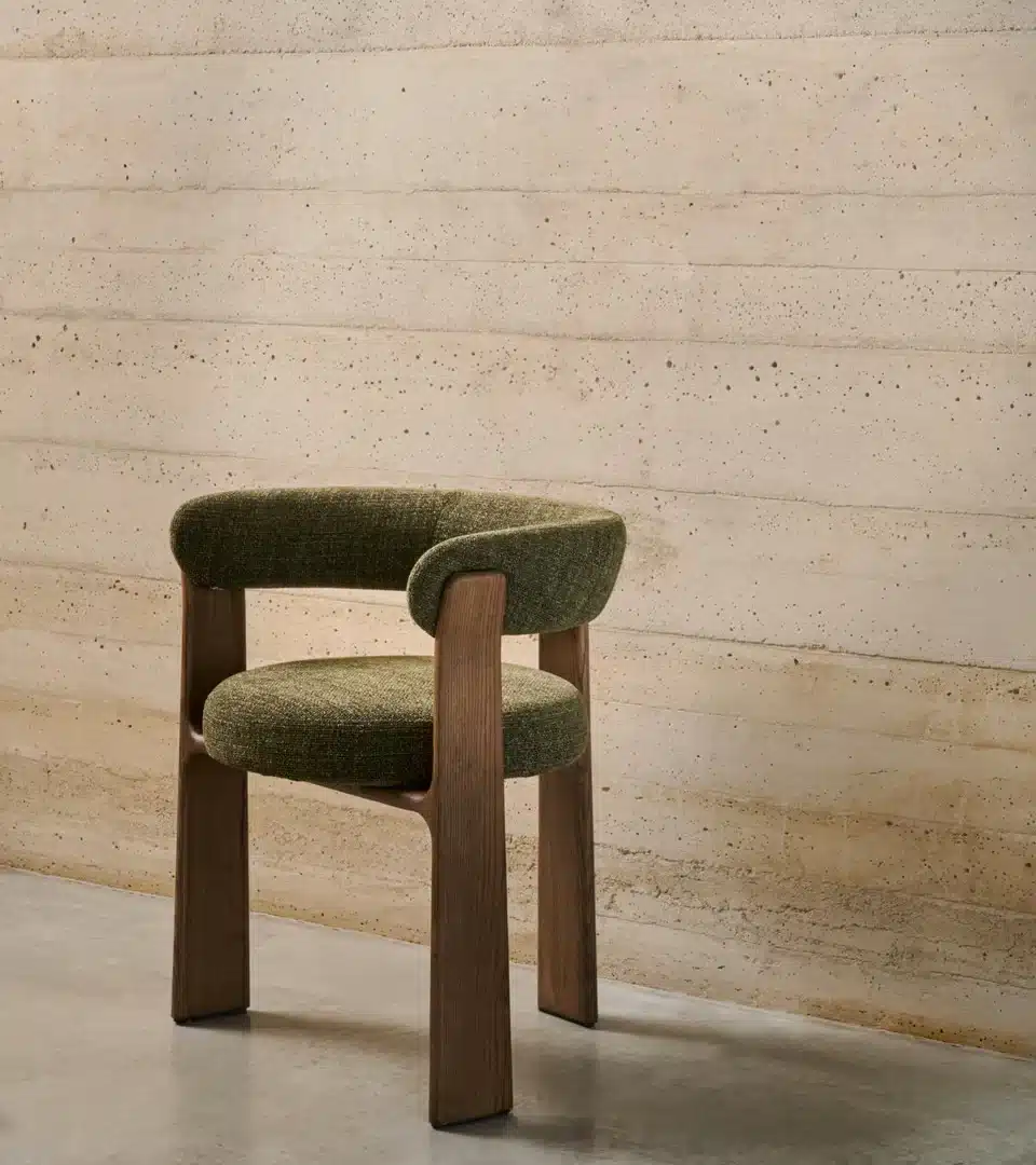 DERONA-DINING-BAR-CAFE-RESTAURANT-TIMBER-CHAIR-07-processed-processed